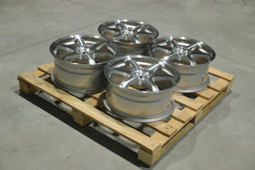 Set of JR3 18x8 ET35 5x100 Silver Machined