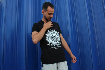 T-Shirt Preta J. Leite Pneus - A Rodar com Qualidade desde 2010 - G2