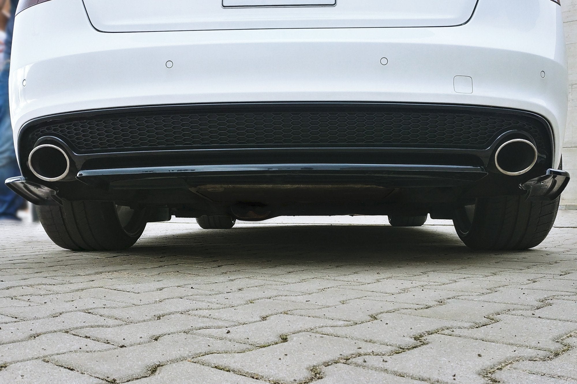 CENTRAL REAR SPLITTER AUDI A5 S-LINE FACELIFT (without vertical bars)