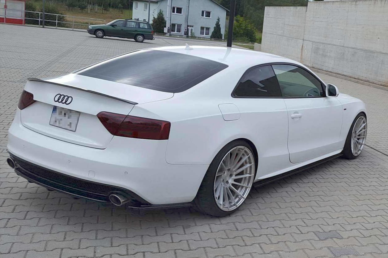 Rear Splitter AUDI A5 S-LINE FACELIFT (with a vertical bar)