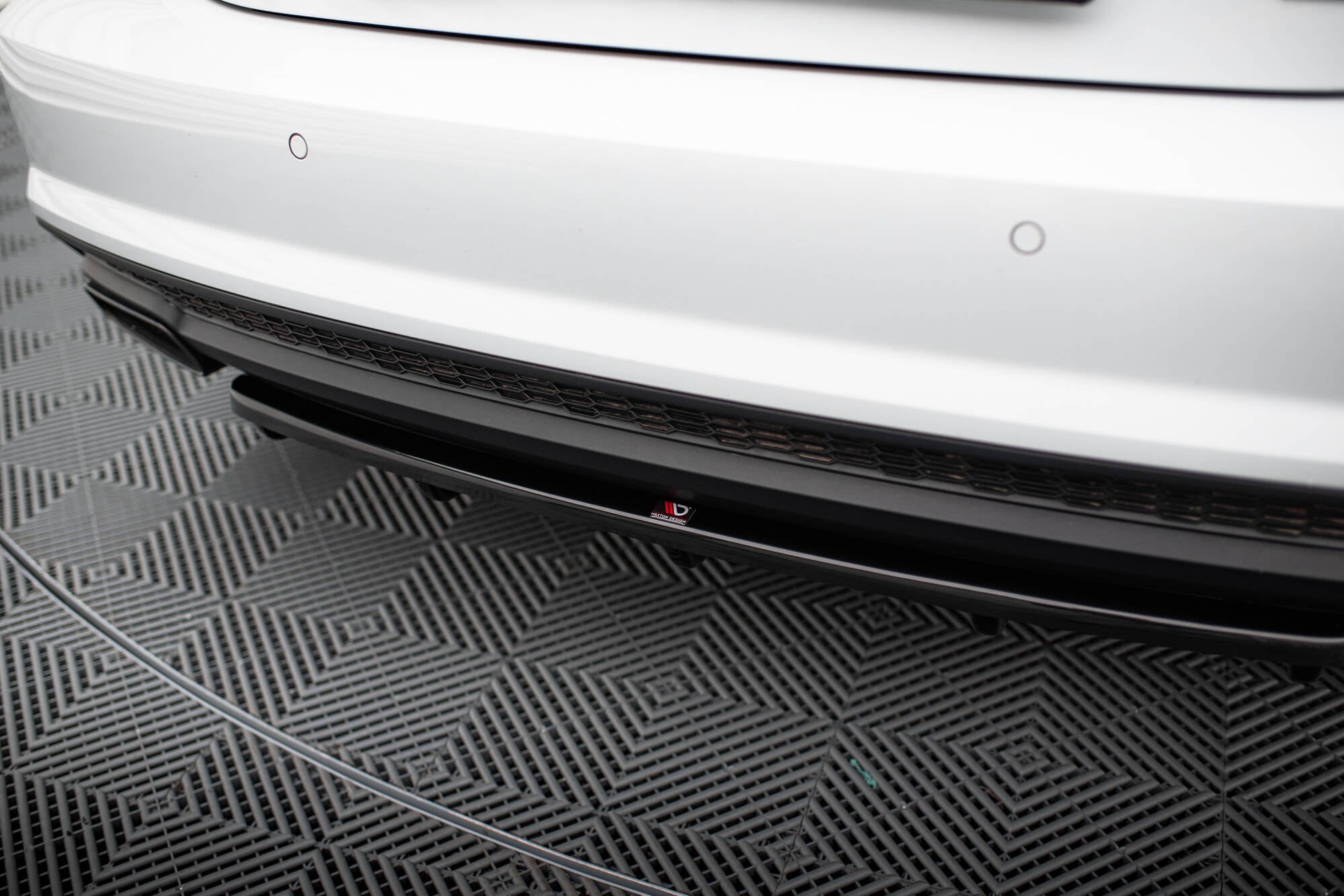 CENTRAL REAR SPLITTER AUDI A7 S-LINE (FACELIFT) (with vertical bars)