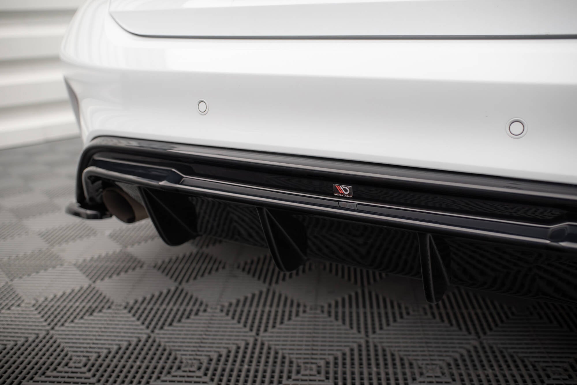 Rear Valance V.3 Ford Focus Hatchback ST Mk4