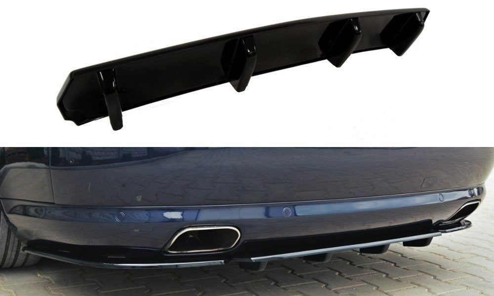 CENTRAL REAR SPLITTER AUDI S8 D3 (with vertical bars)