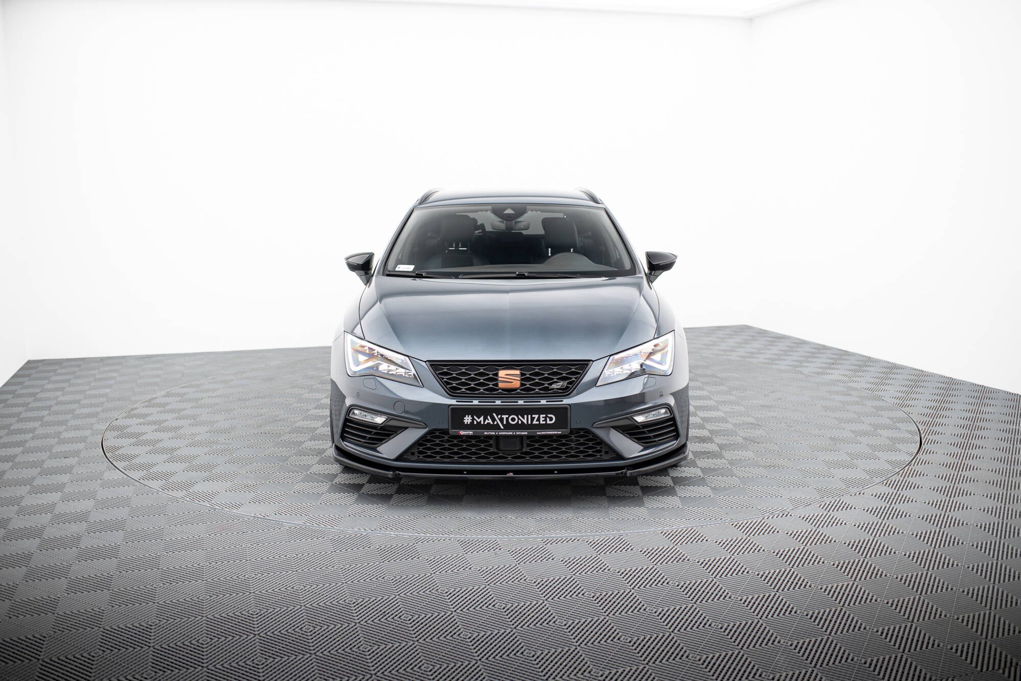 Front Splitter V.6 Seat Leon Cupra / FR Mk3 FL