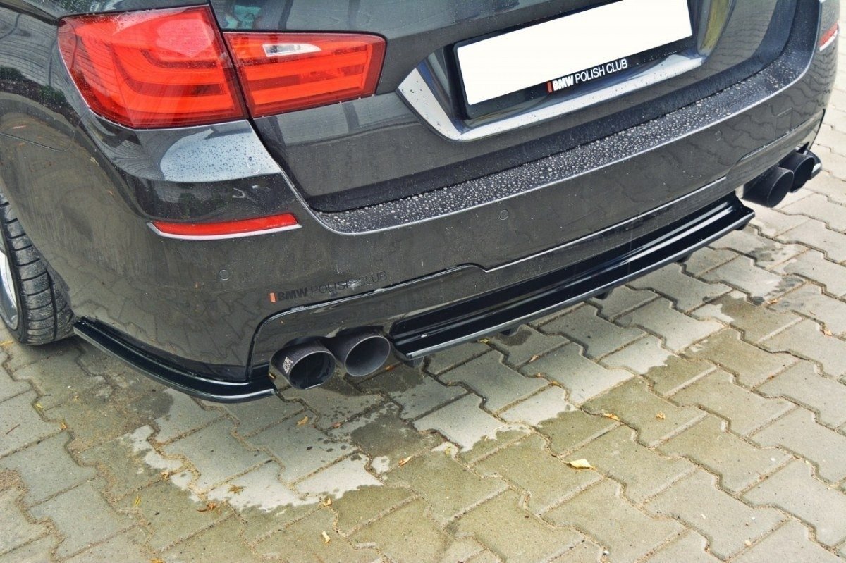 CENTRAL REAR SPLITTER for BMW 5 F11 M-PACK (fits two double exhaust ends)