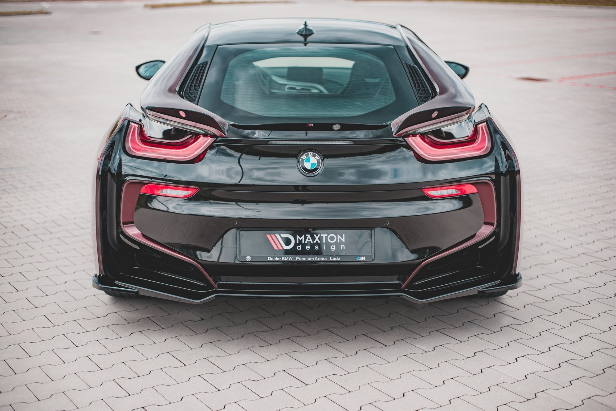 Central Rear Splitter BMW i8