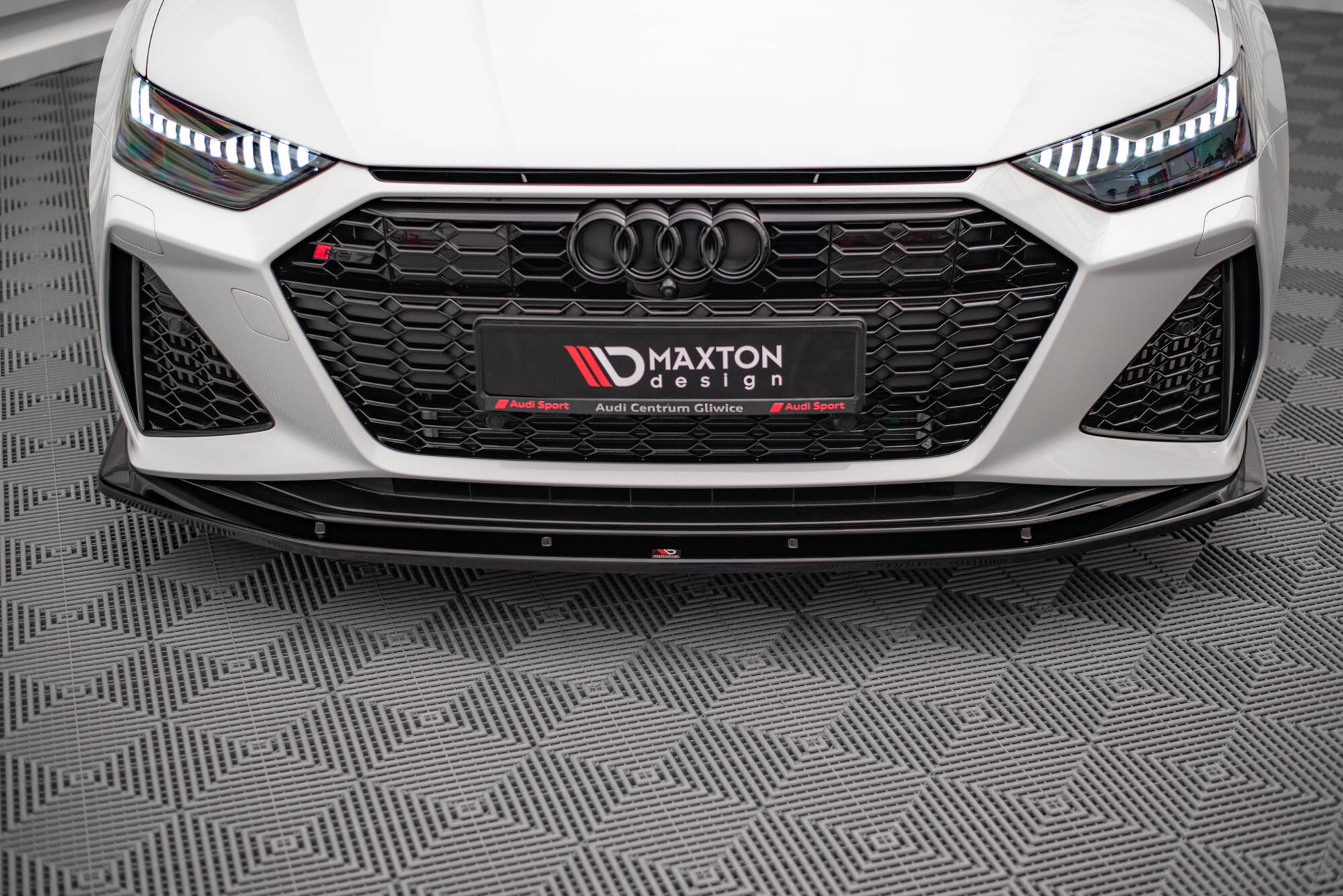 Front Splitter V.2 Audi RS7 C8