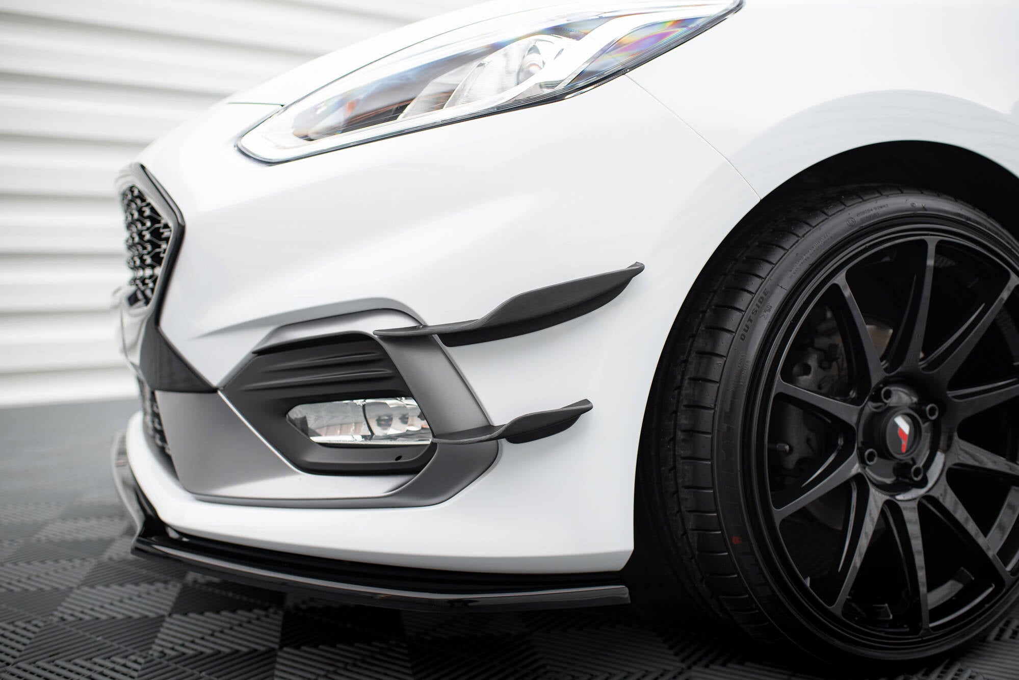 Front Bumper Wings (Canards) V.2 Ford Fiesta Mk8 ST / ST-Line