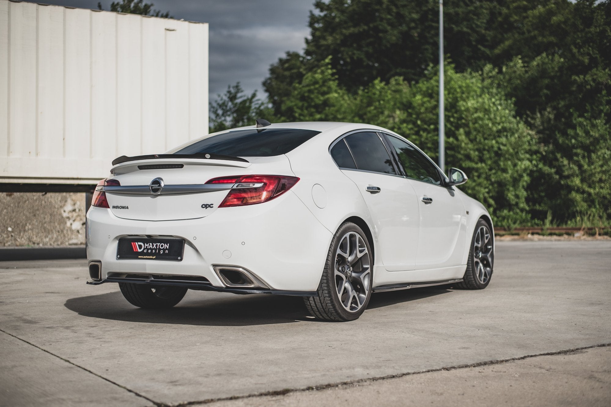 Central Rear Splitter Opel Insignia Mk. 1 OPC Facelift