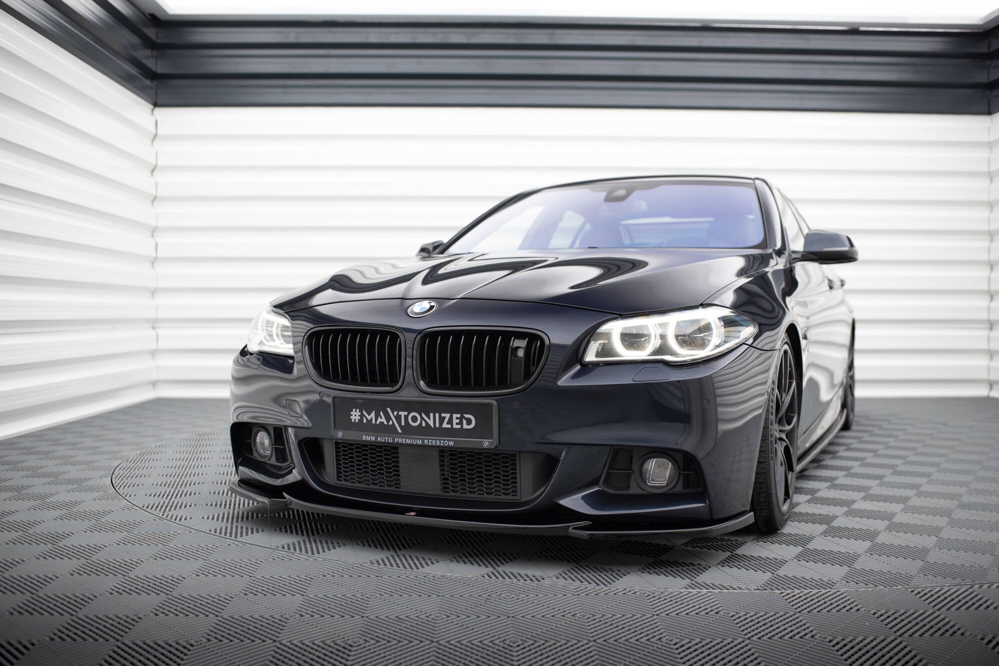 Front Splitter V.4 for BMW 5 F10/F11 M-Pack