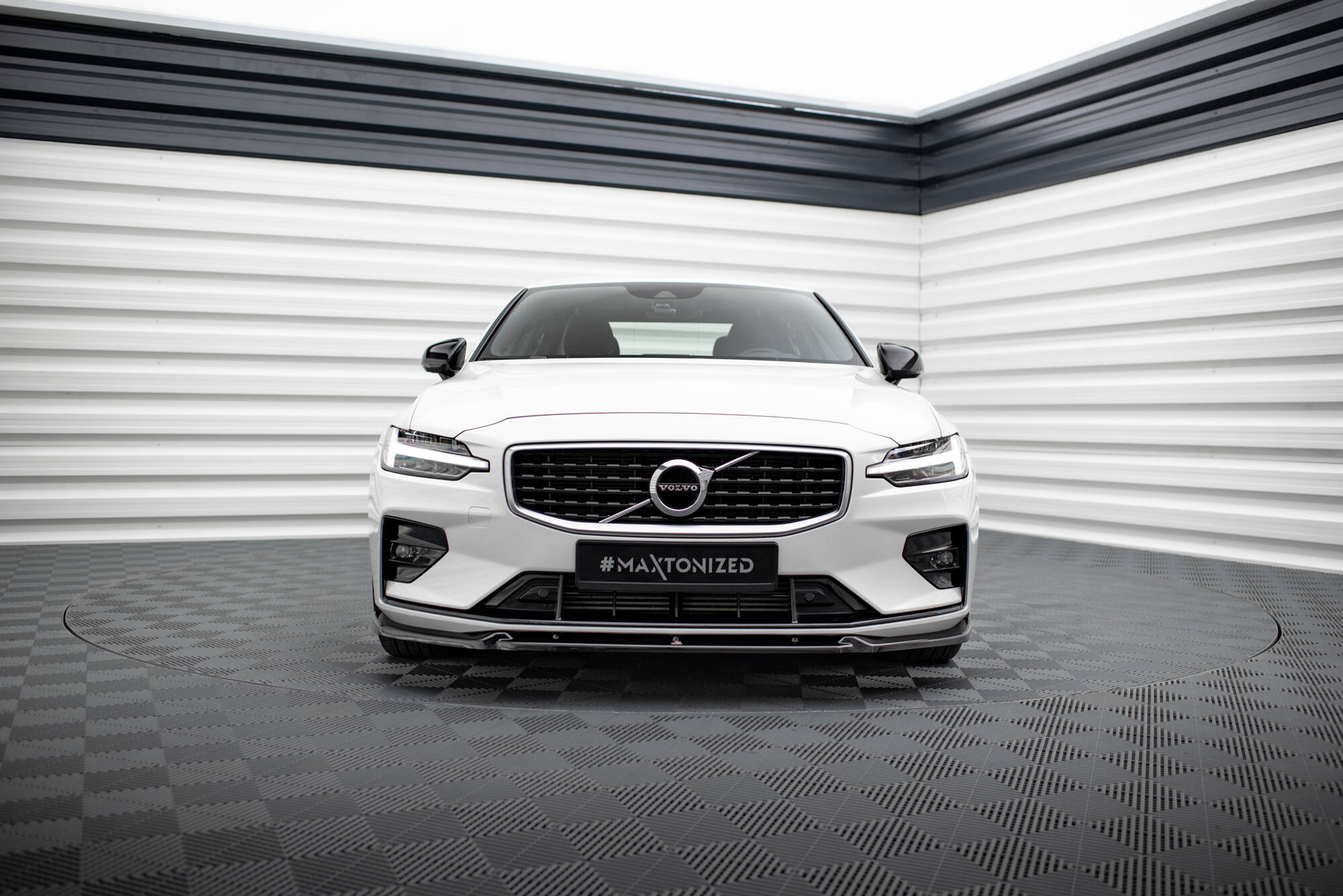 Front Splitter V.1 Volvo S60/V60 R-Design Mk3