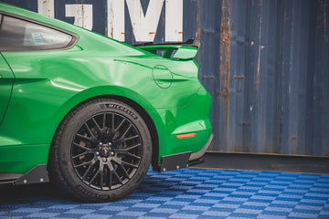 Rear Side Splitters V.1 + Flaps Ford Mustang GT Mk6 Facelift - 0
