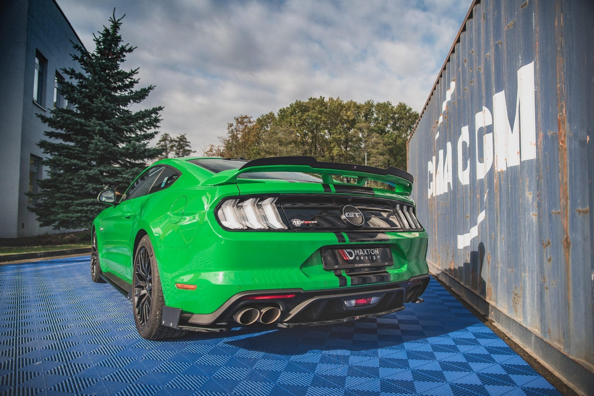 Central Rear Splitter Ford Mustang GT Mk6 Facelift