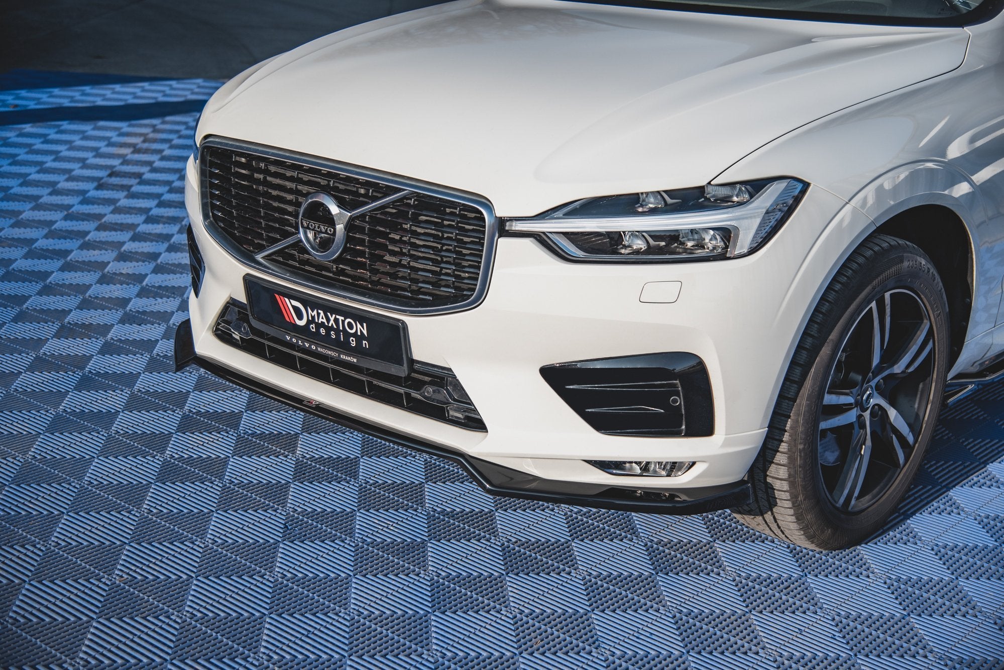 Front Splitter V.1 Volvo XC60 Mk2 R-Design