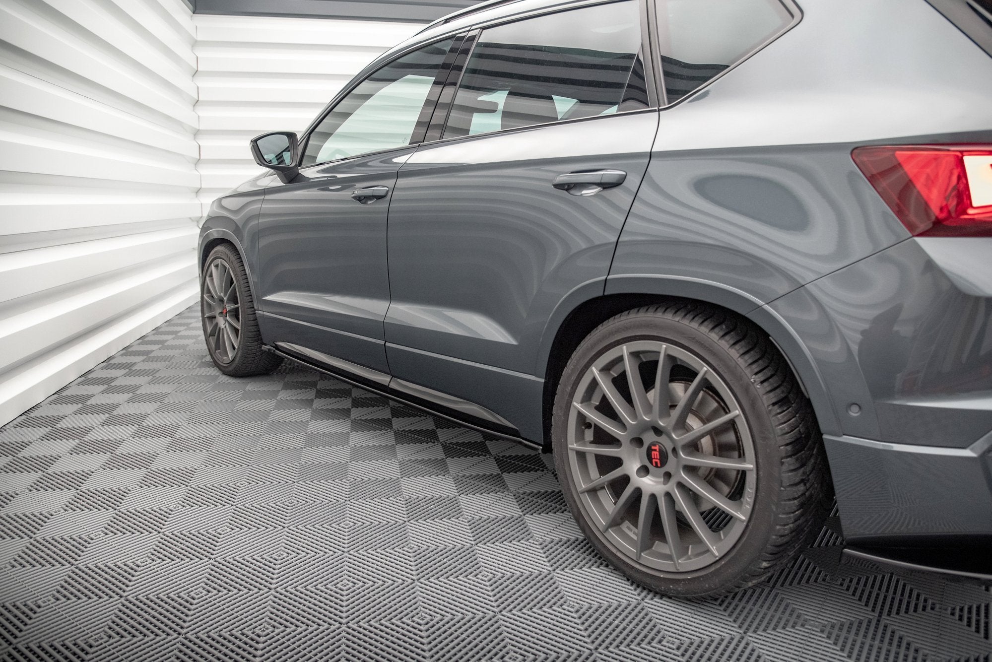 Side Skirts Diffusers Cupra Ateca