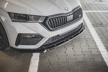 Front Splitter V.3 Skoda Octavia RS Mk4 - 0