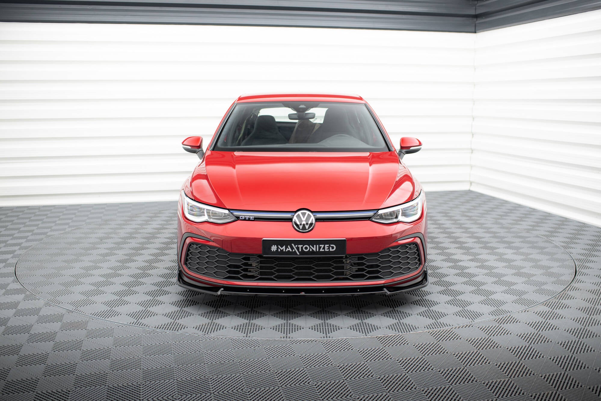 Front Splitter V.3 + Flaps Volkswagen Golf GTI / GTE / R-Line Mk8