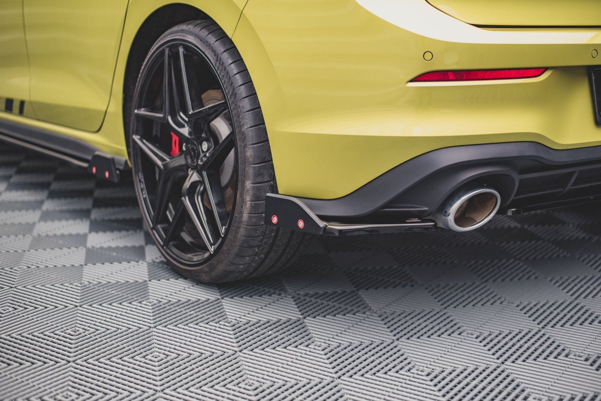 Rear Side Splitters V.1 + Flaps Volkswagen Golf 8 GTI Clubsport