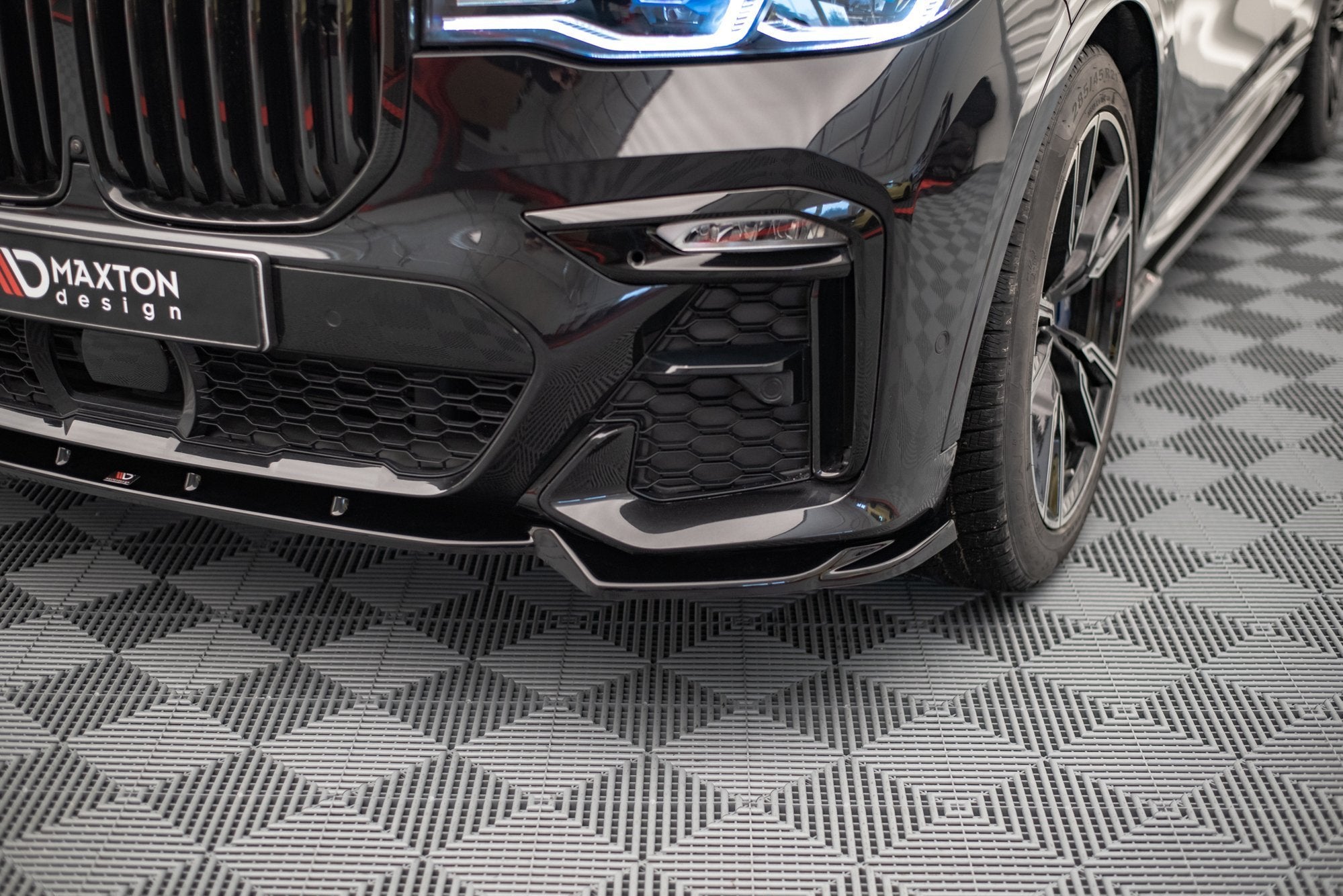 Front Splitter V.2 BMW X7 M G07