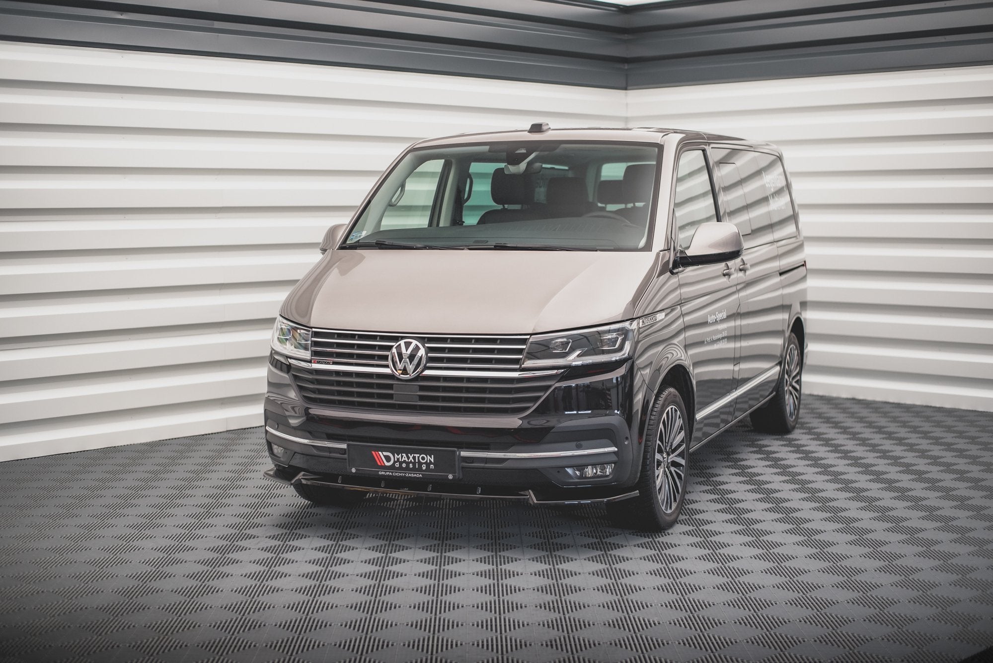 Front Splitter V.1 Volkswagen T6 Facelift