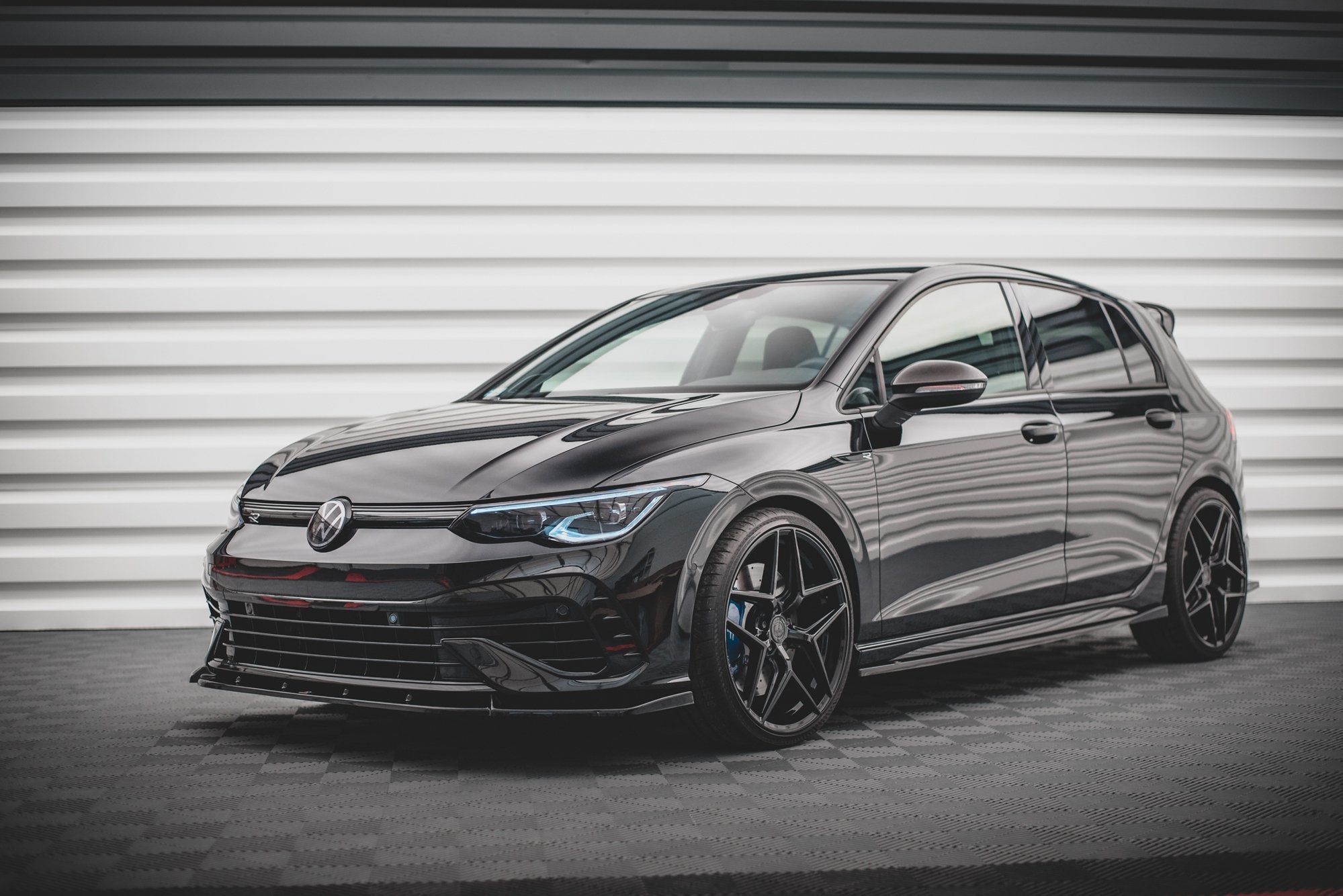 Side Skirts Diffusers V.2 Volkswagen Golf R Mk8