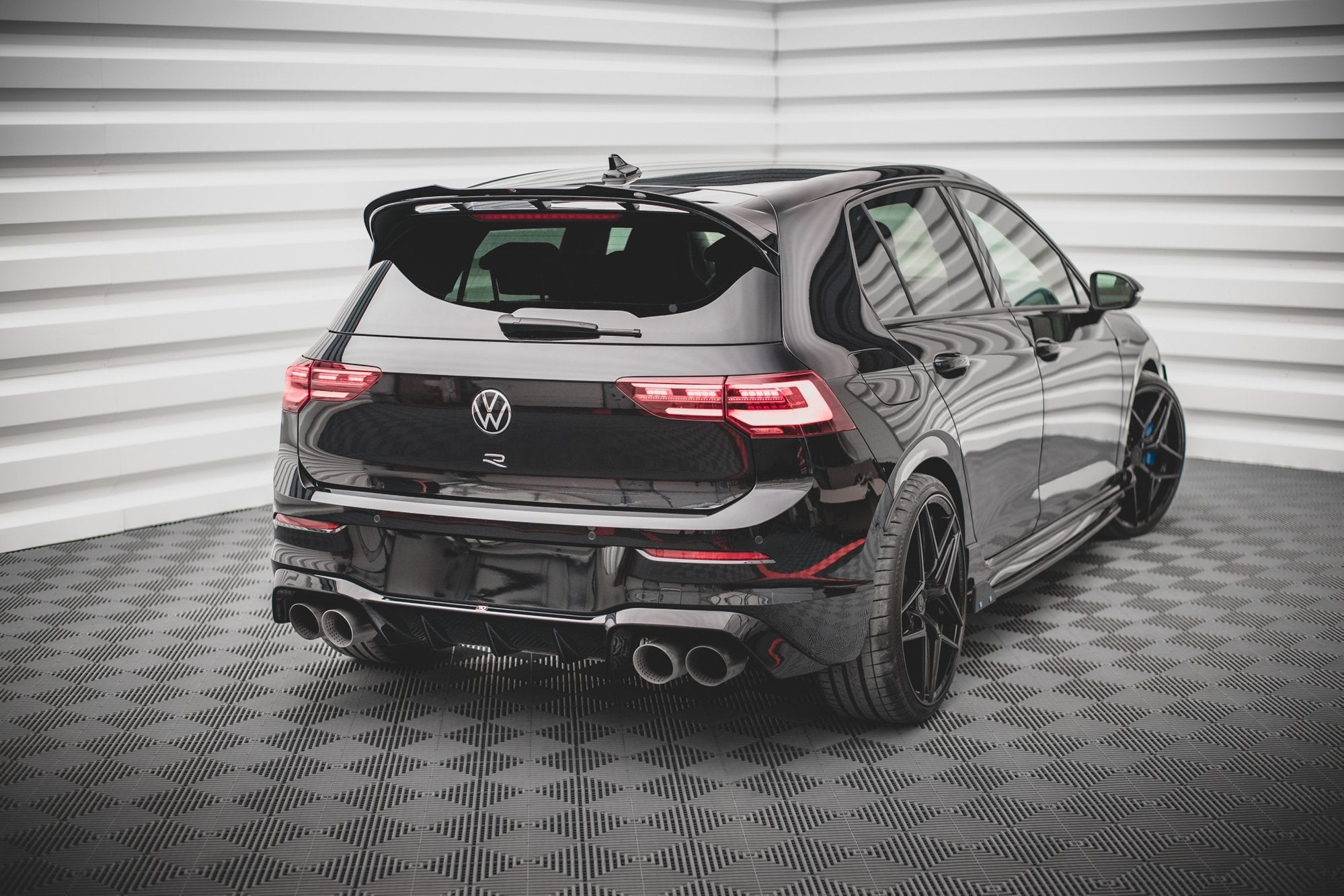 Rear Valance V.1 Volkswagen Golf R Mk8