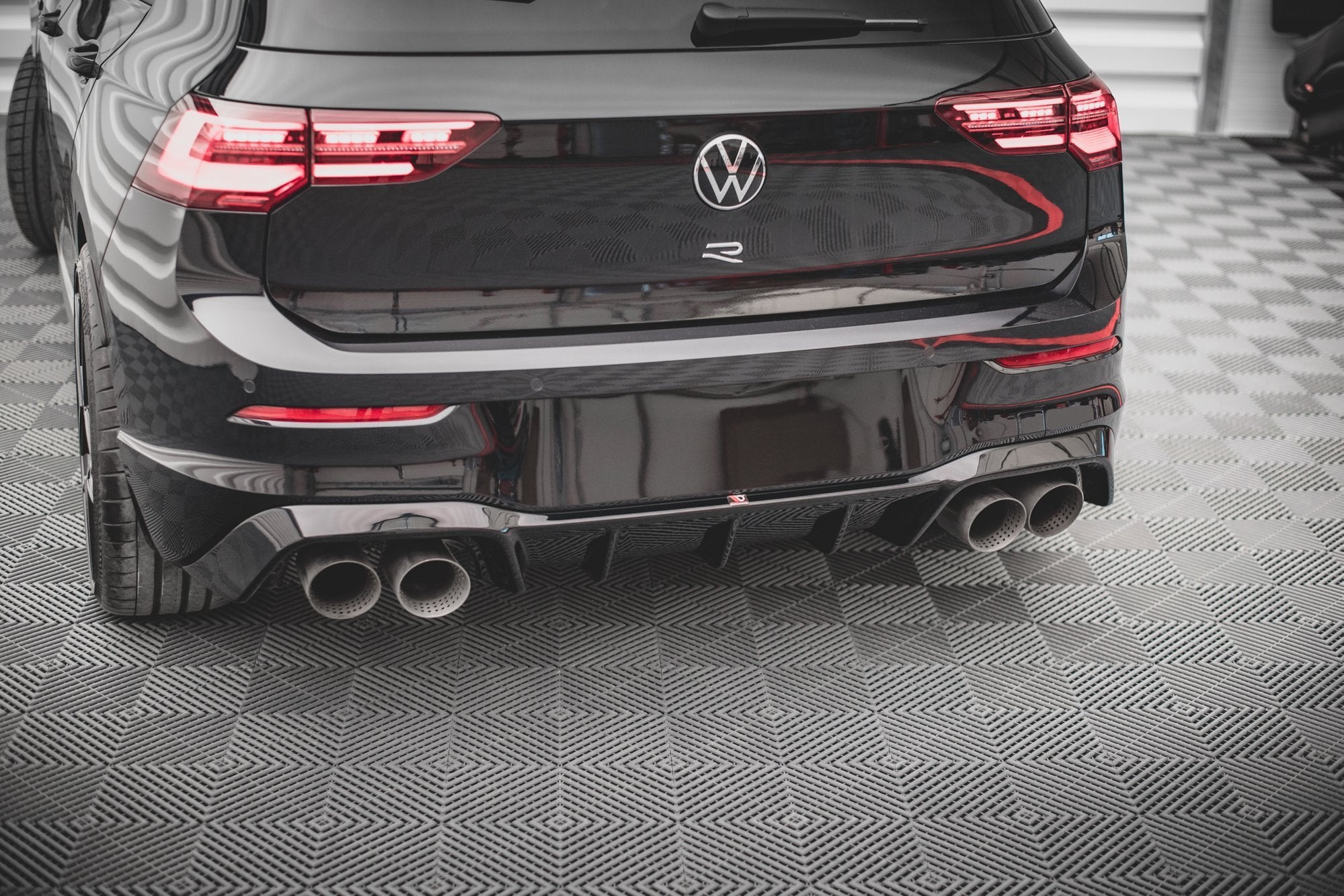 Rear Valance V.1 Volkswagen Golf R Mk8