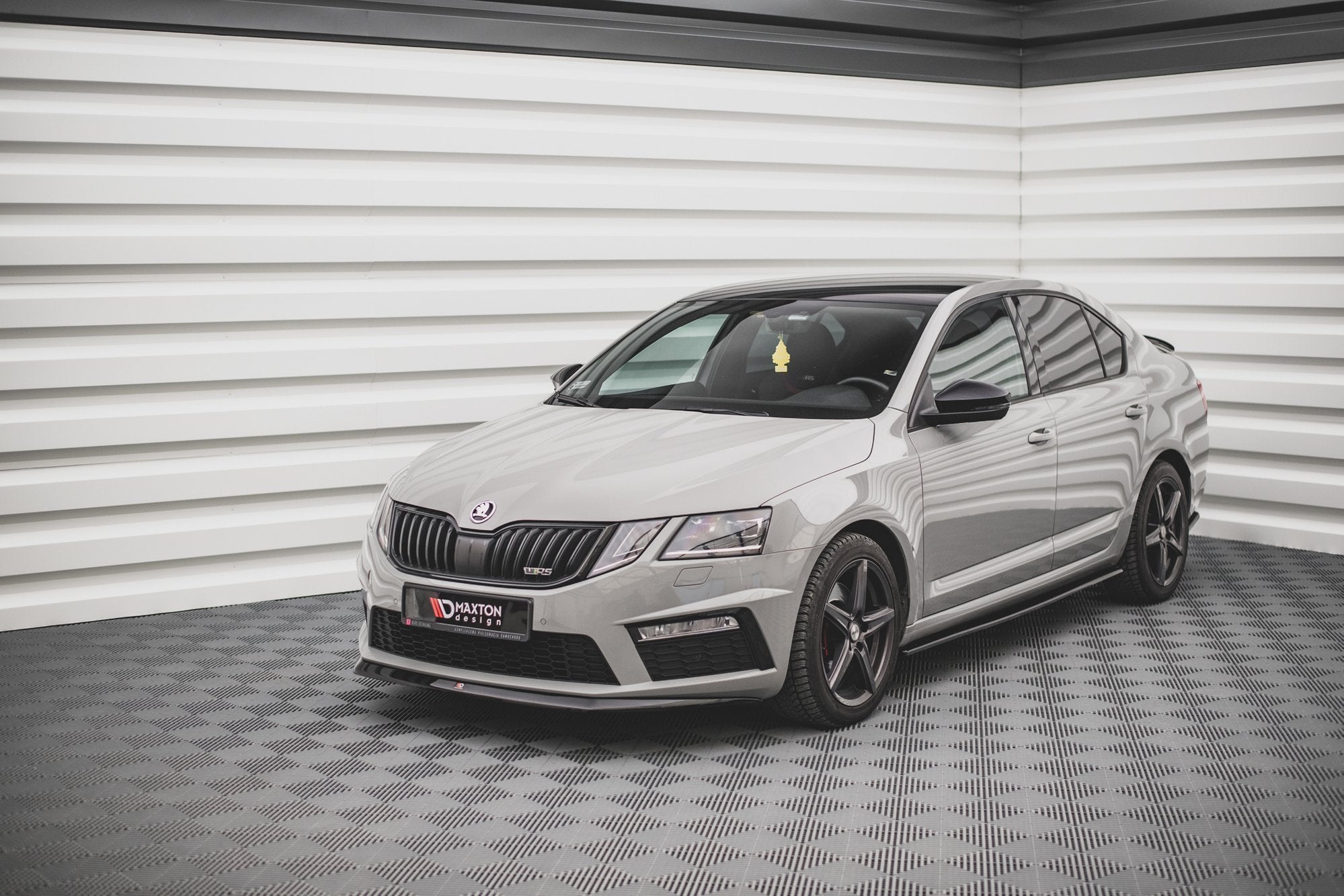 Front Splitter V.1 Skoda Octavia RS Mk3 Facelift