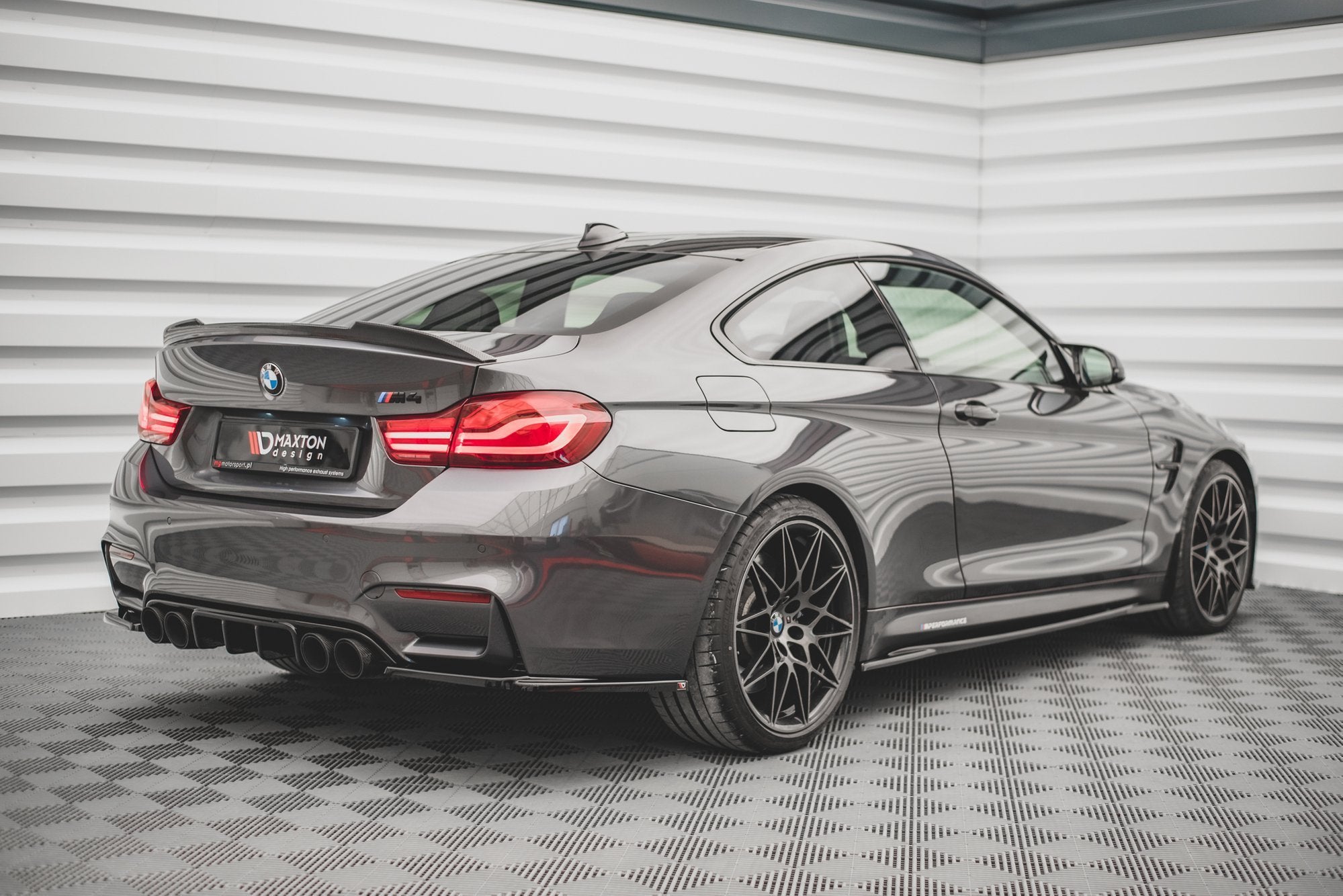 Side Skirts Diffusers V.2 BMW M4 F82