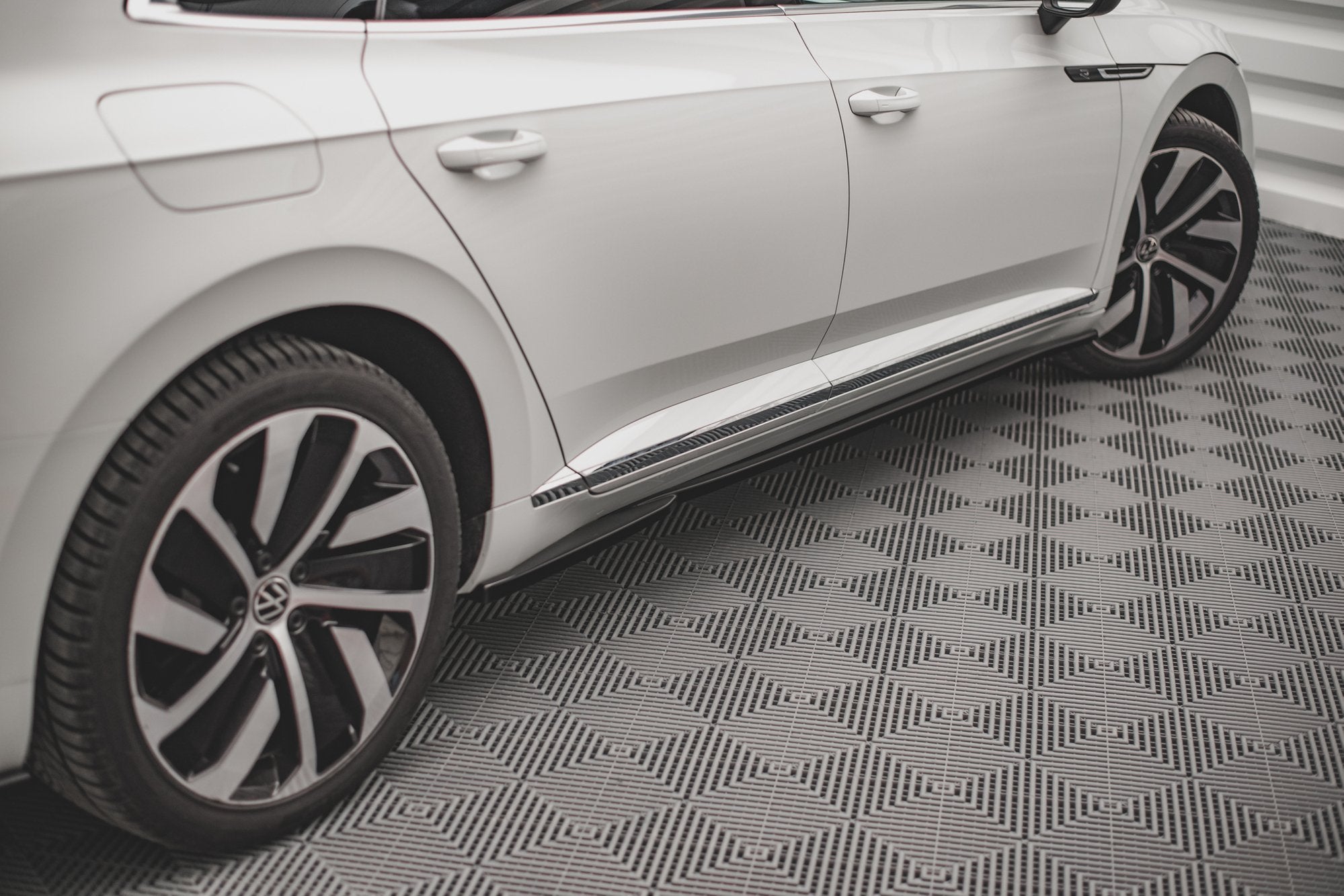 Side Skirts Diffusers Volkswagen Arteon R/ R-Line Facelift