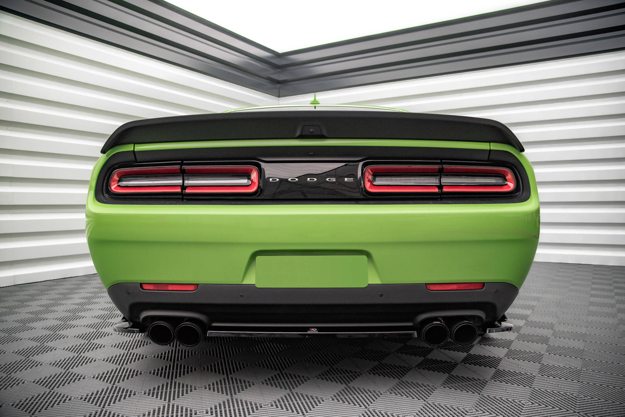 Central Rear Splitter for Dodge Challenger SRT Hellcat Widebody Mk3