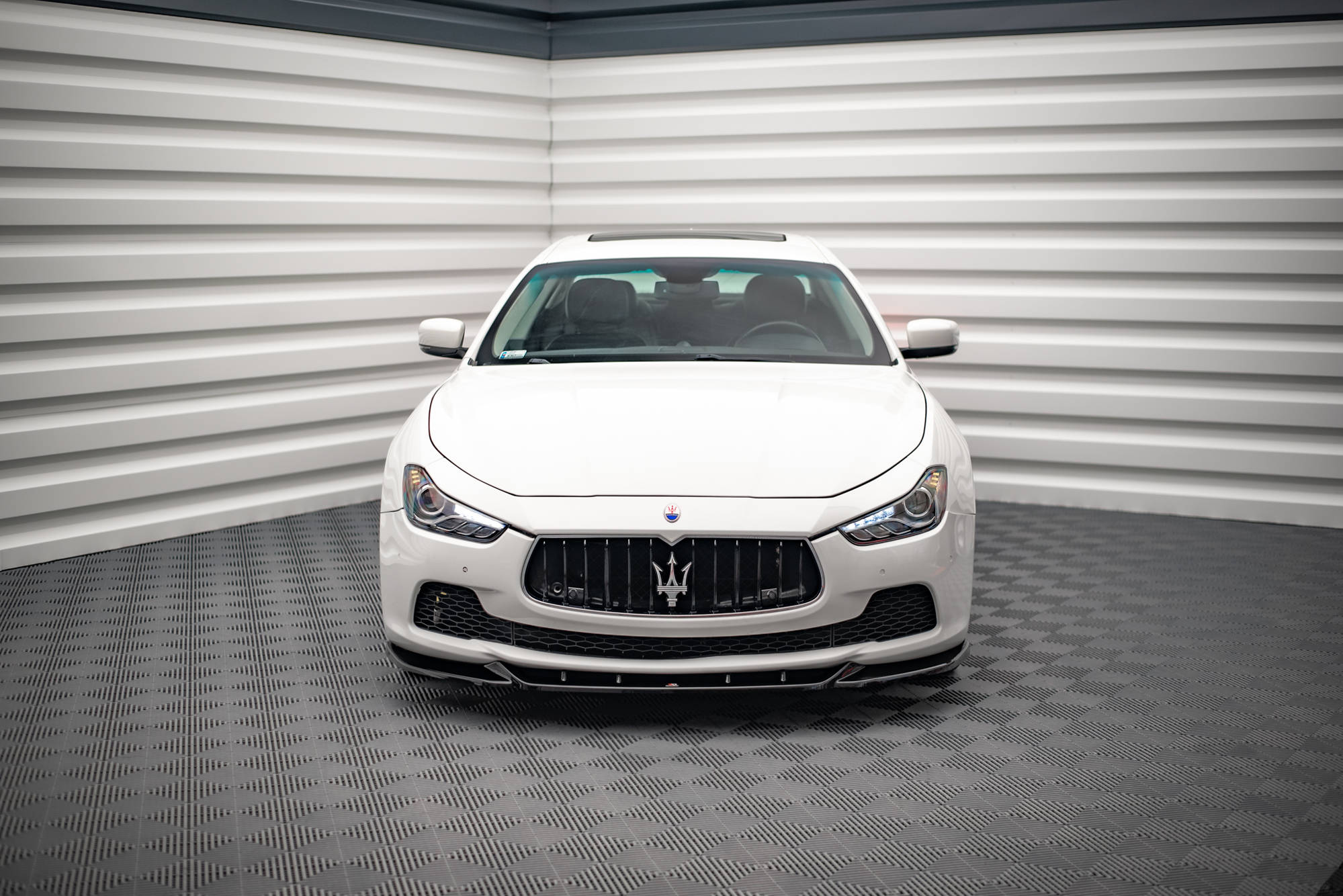 Front Splitter V.1 Maserati Ghibli Mk3