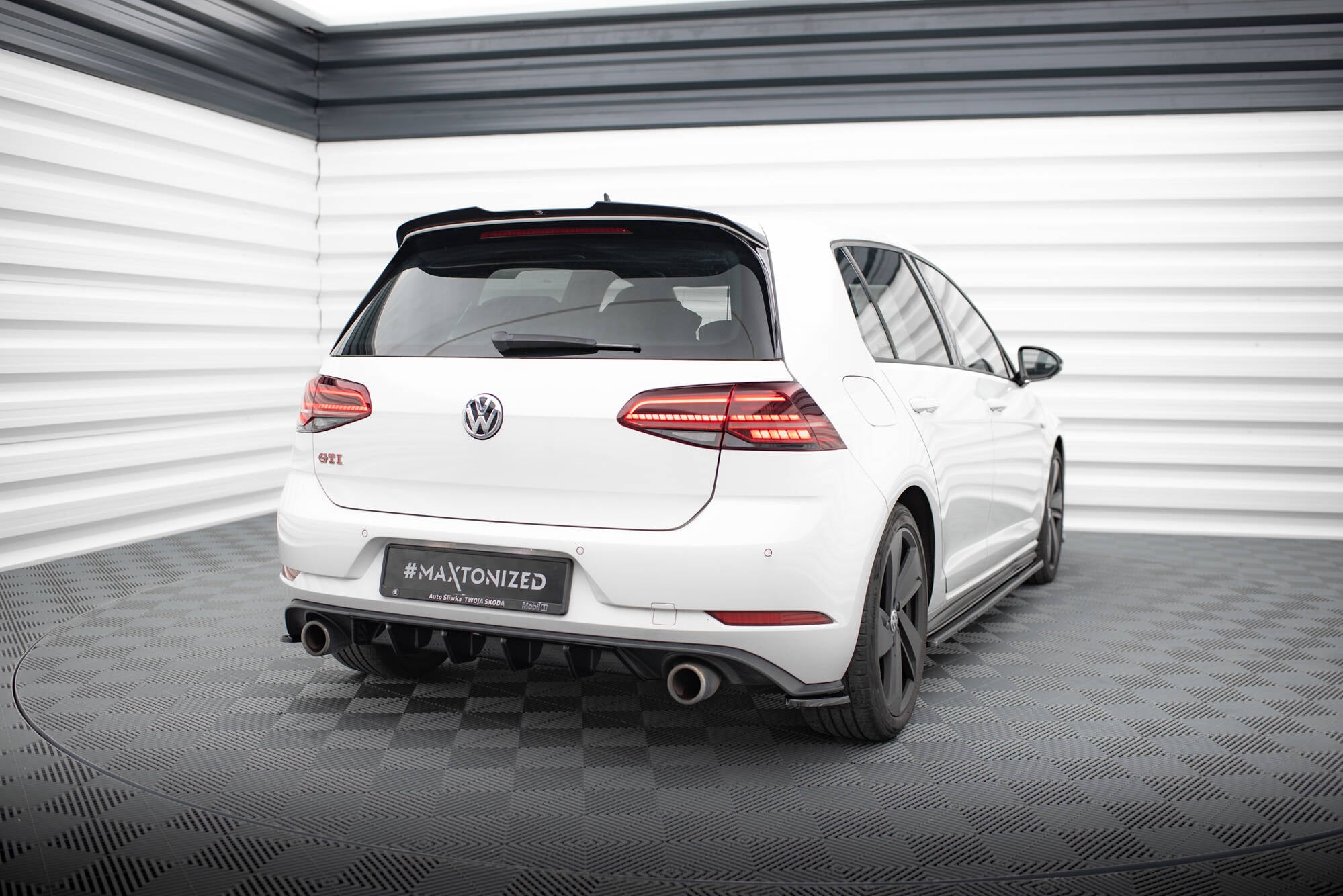 REAR VALANCE VW GOLF VII GTI FACELIFT