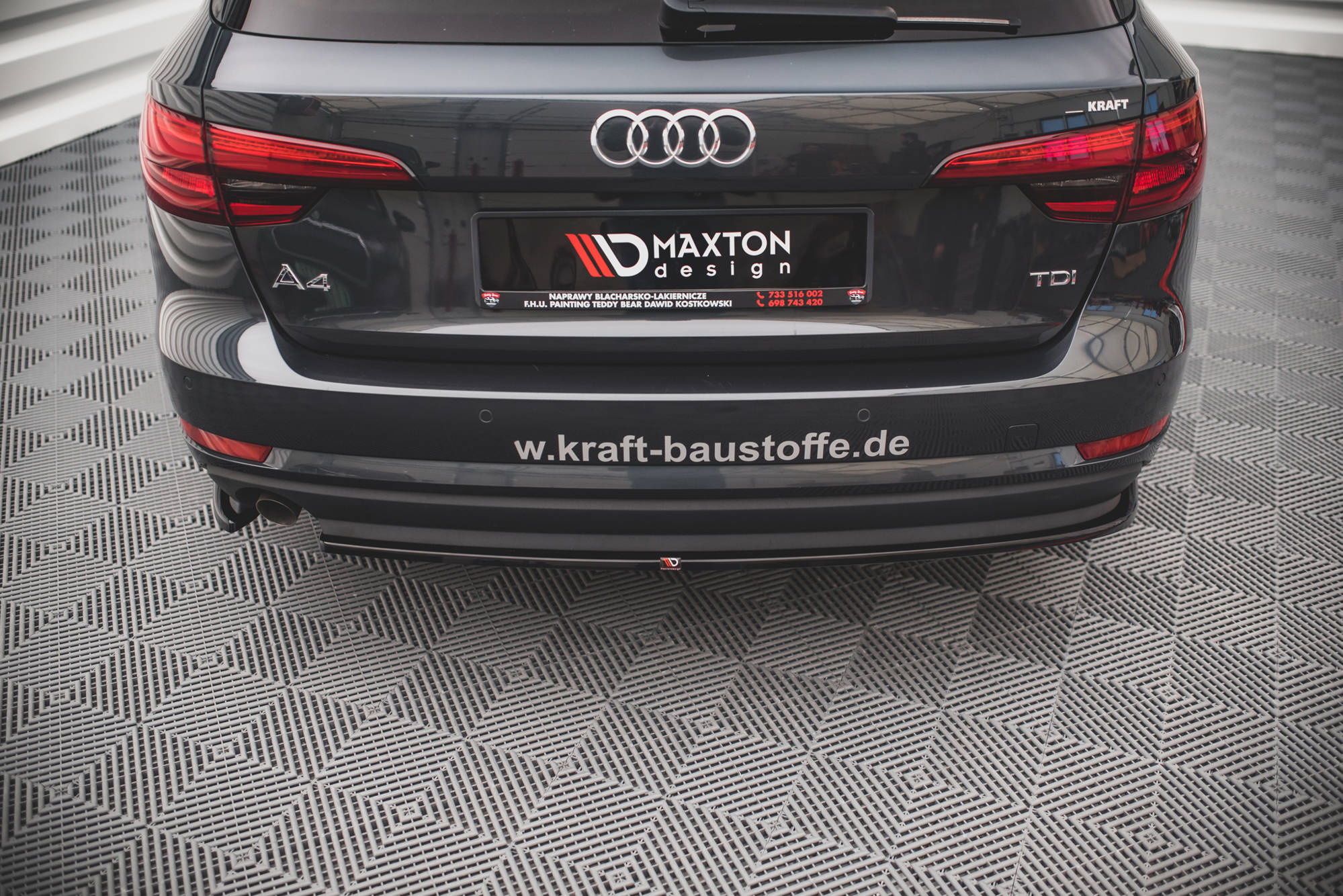 Rear Side Splitters Audi A4 B9