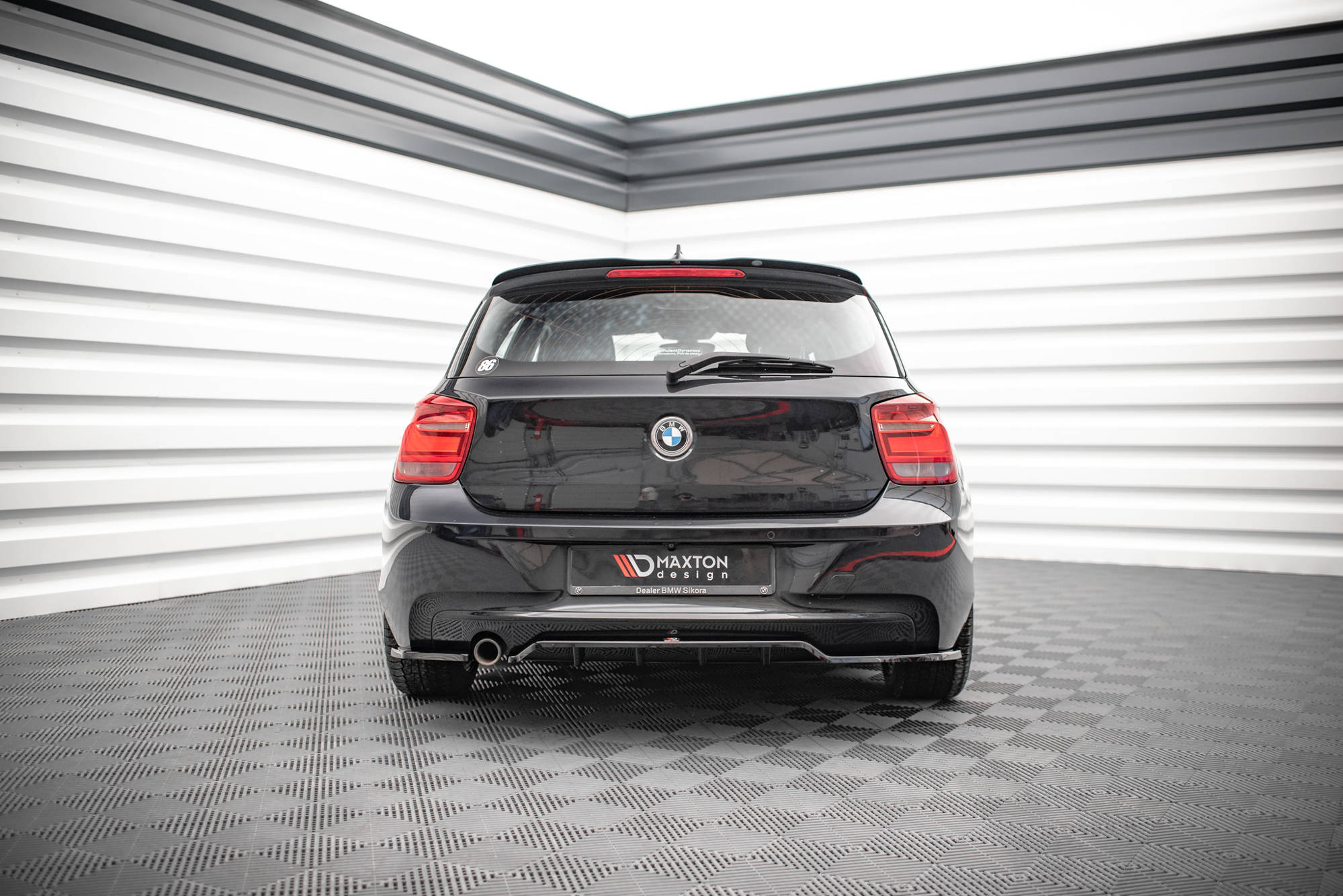 Central Rear Splitter (with vertical bars) BMW 1 F20