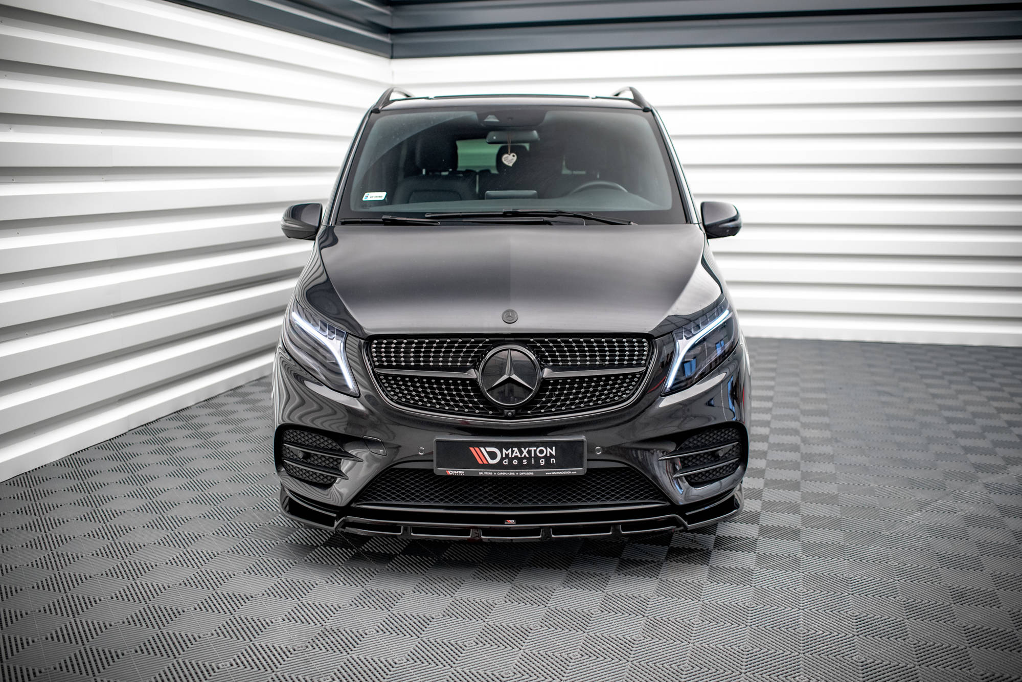 Front Splitter V.5 Mercedes-Benz V-Class AMG-Line W447 Facelift