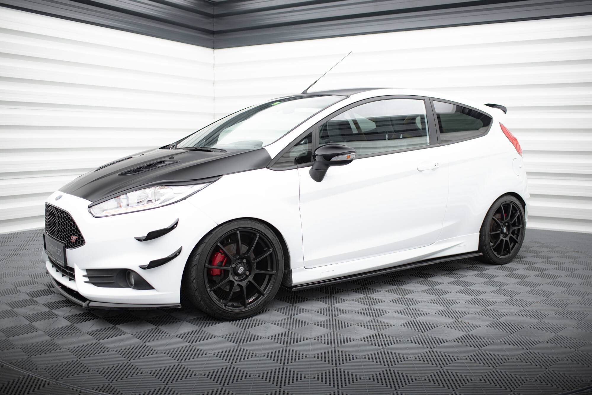 Side Skirts Diffusers Ford Fiesta ST / ST-Line Mk7 / Mk7 FL