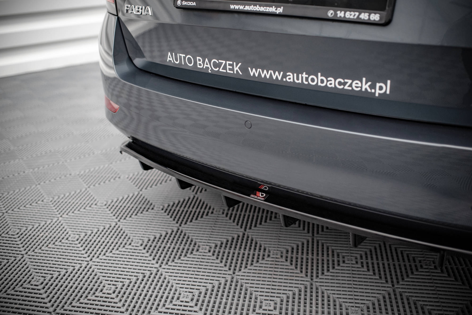 Central Rear Splitter (with vertical bars) Skoda Fabia Combi Mk3 Facelift