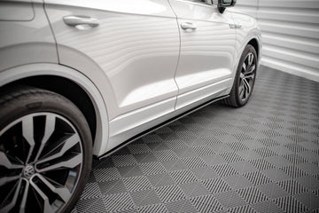 Side Skirts Diffusers Volkswagen Touareg R-line Mk3 - 0