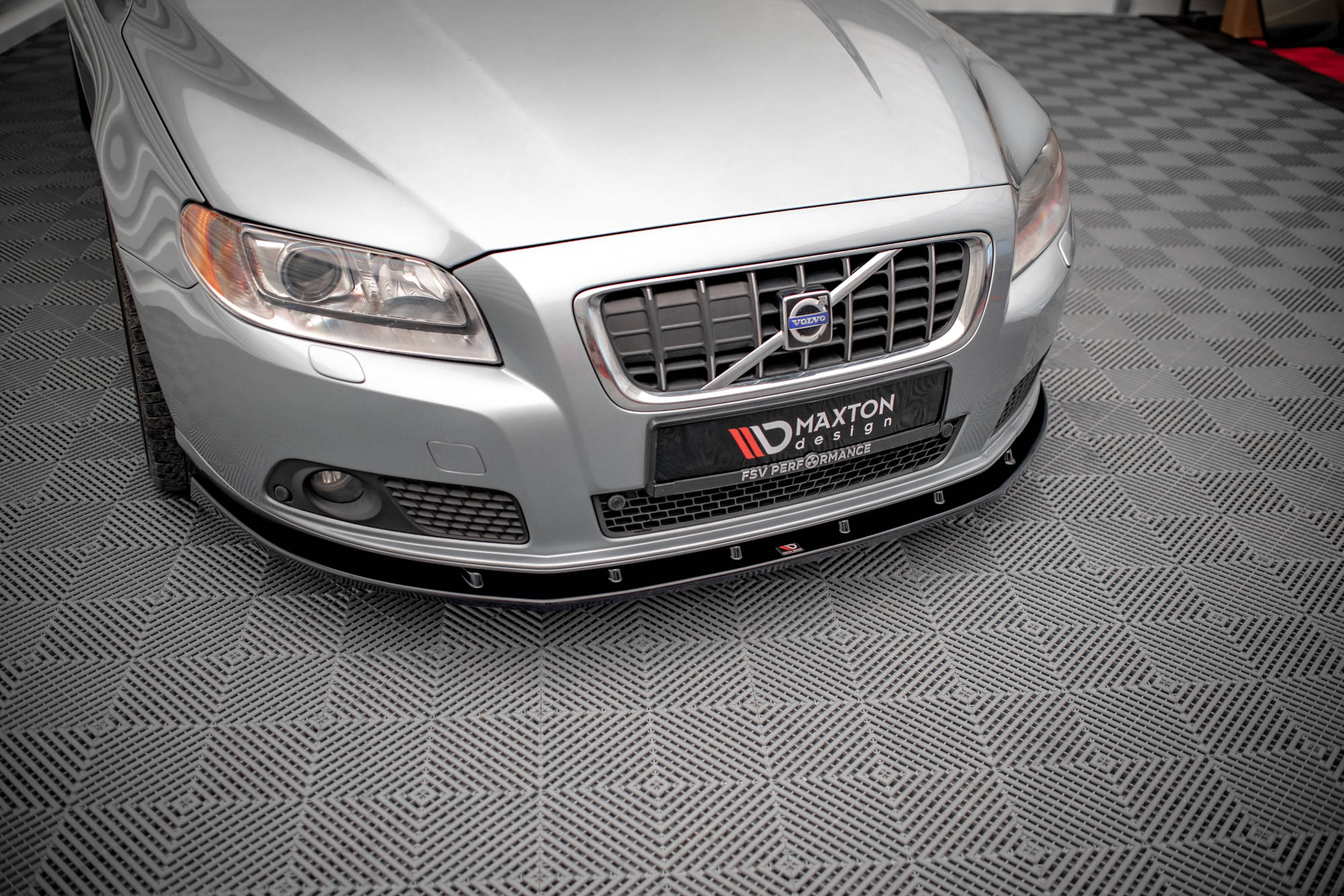 Front Splitter V.1 Volvo V70 Mk3