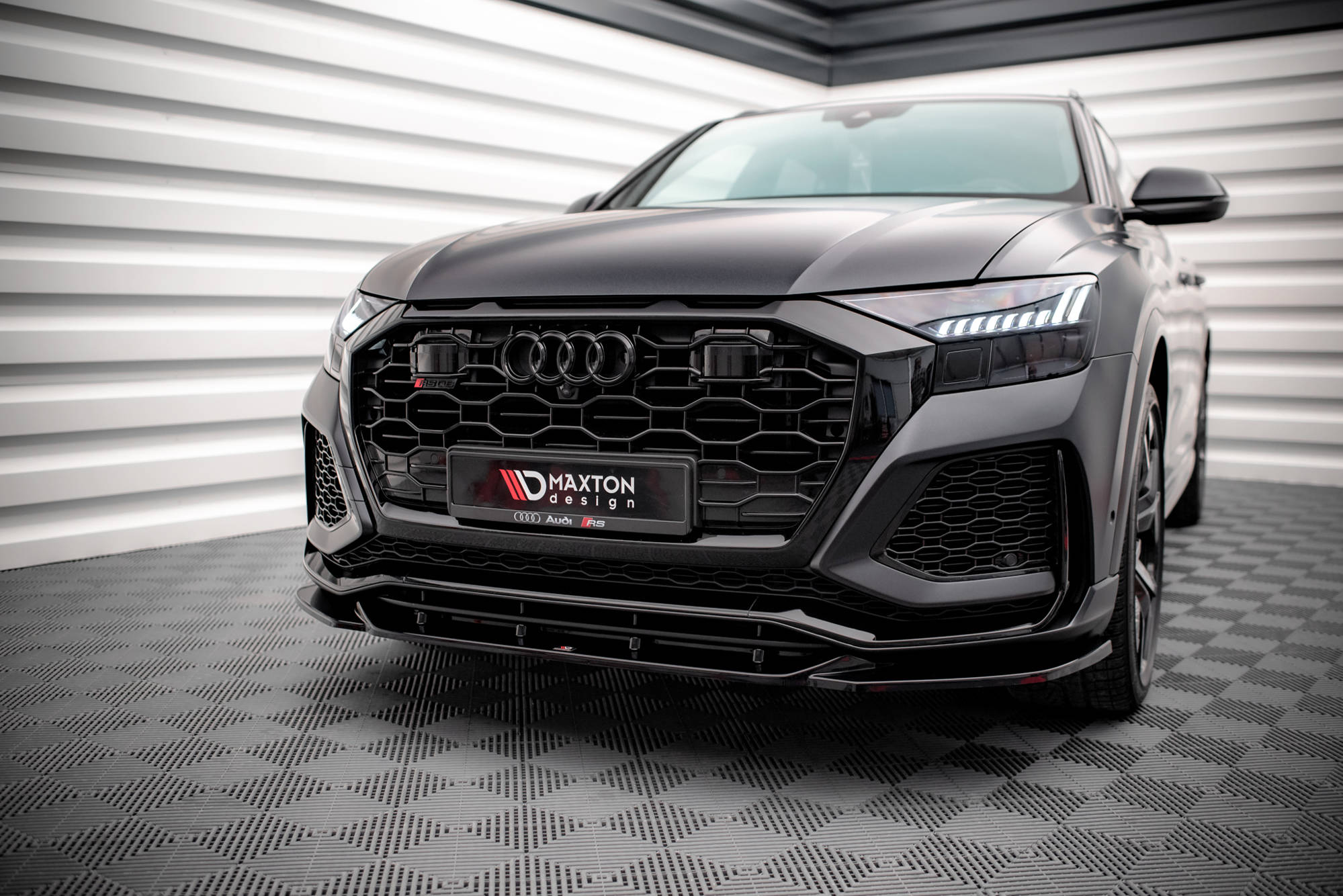 Front Splitter V.2 Audi RSQ8 Mk1