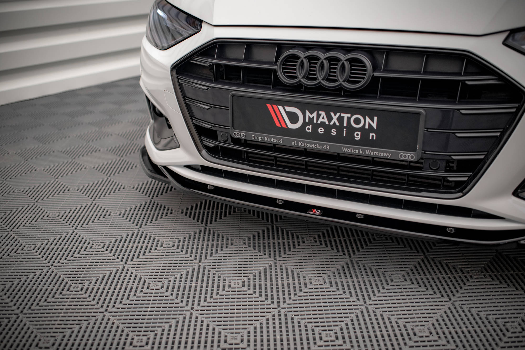 Front Splitter V.2 Audi A4 B9 Facelift