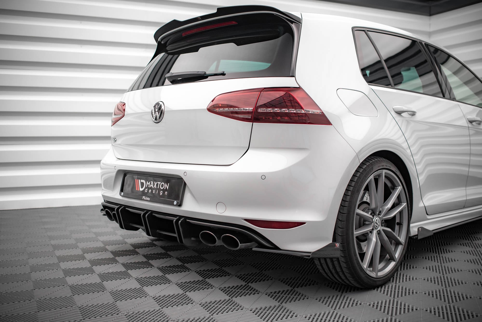 Rear Side Flaps Volkswagen Golf R Mk7