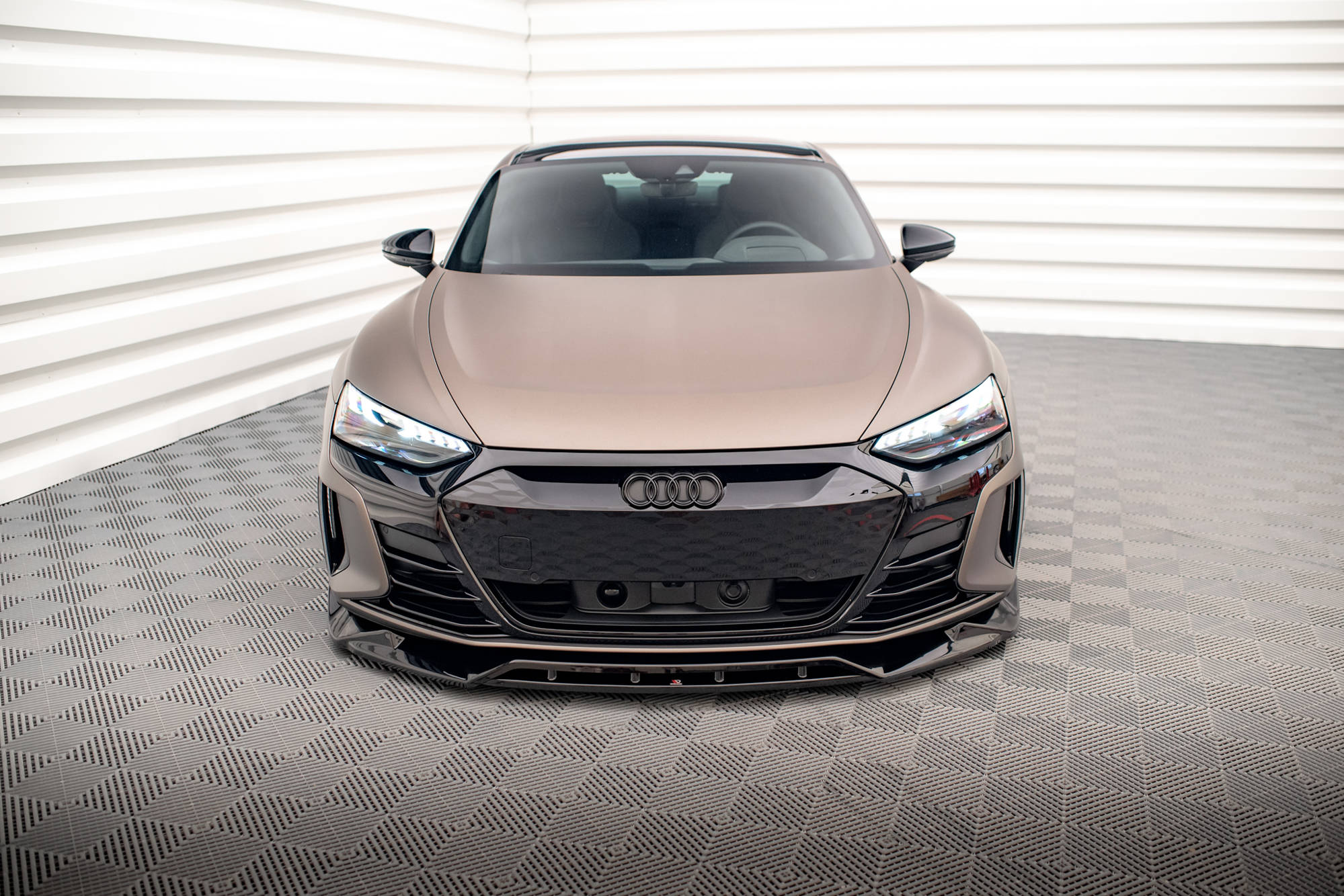 Front Splitter V.2 Audi e-Tron GT / RS GT Mk1