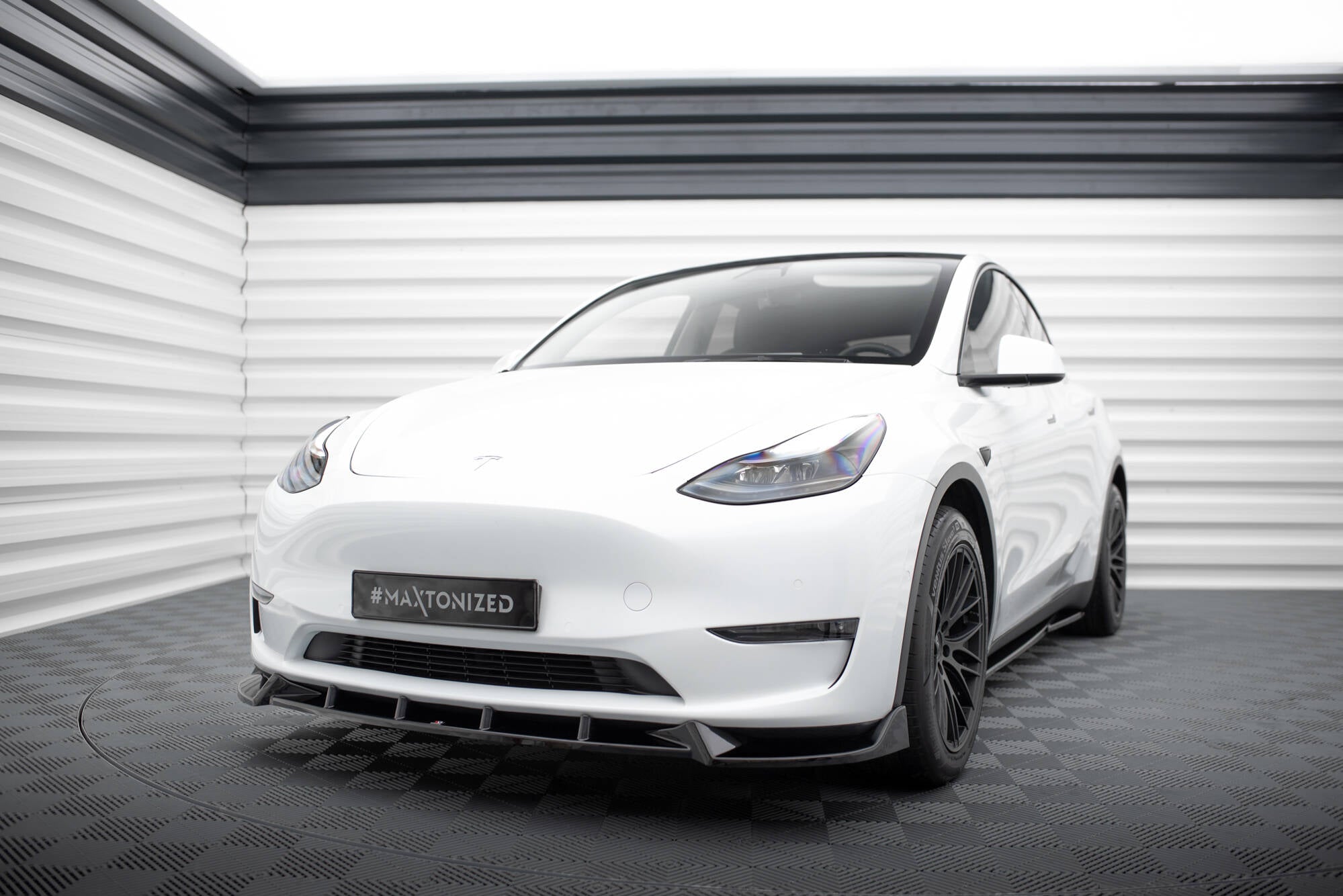 Front Splitter V.1 Tesla Model Y