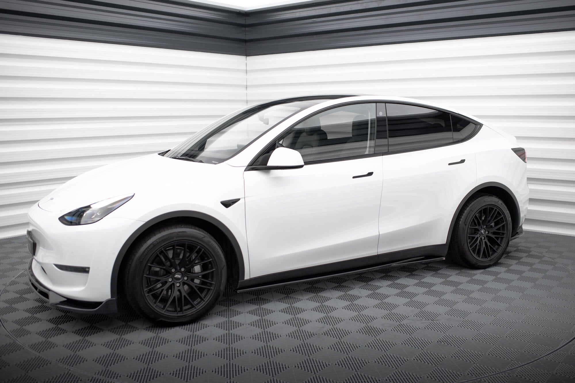 Side Skirts Diffusers V.1 Tesla Model Y