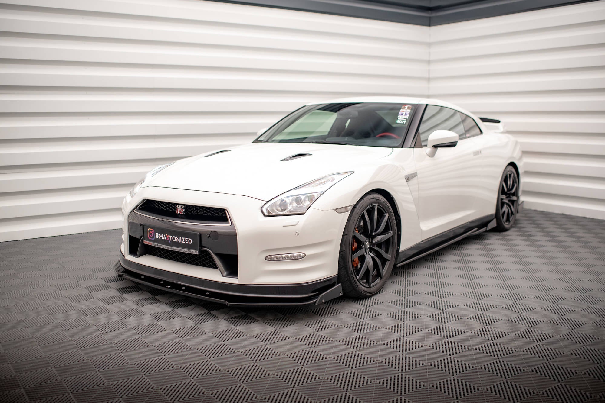 Front Splitter + Flaps Nissan GTR R35 Facelift