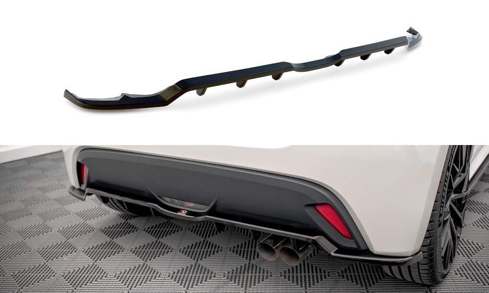 Central Rear Splitter (with vertical bars) V.2 Toyota Yaris Mk4