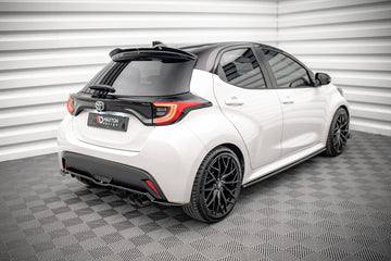 Rear Splitter (with vertical bars) V.2 Toyota Yaris Mk4 - 0