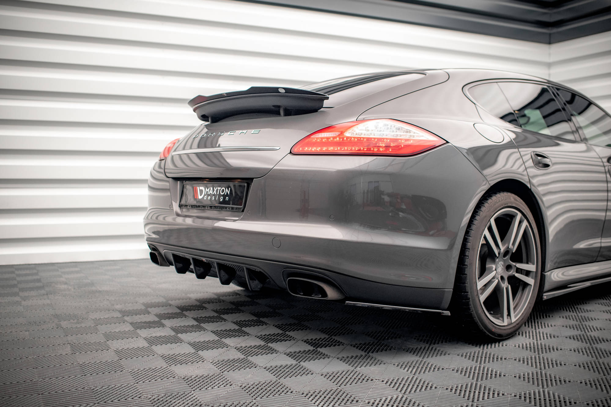 Rear Valance Porsche Panamera / Panamera Diesel 970